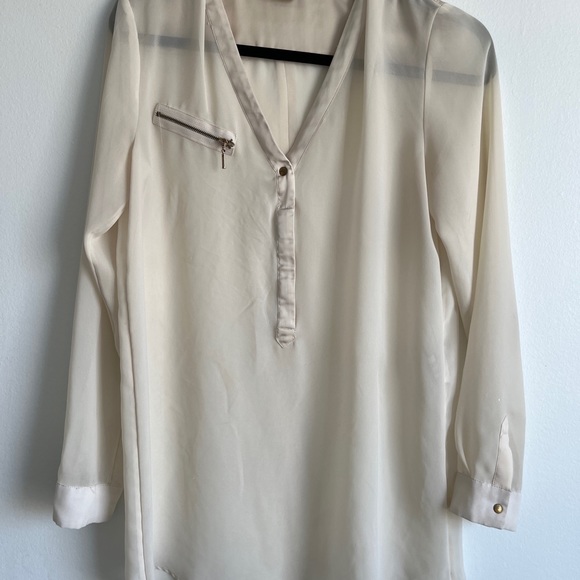 Esprit sheer top. Size small: - Picture 2 of 3